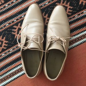 Everlane Modern Oxford in Blush